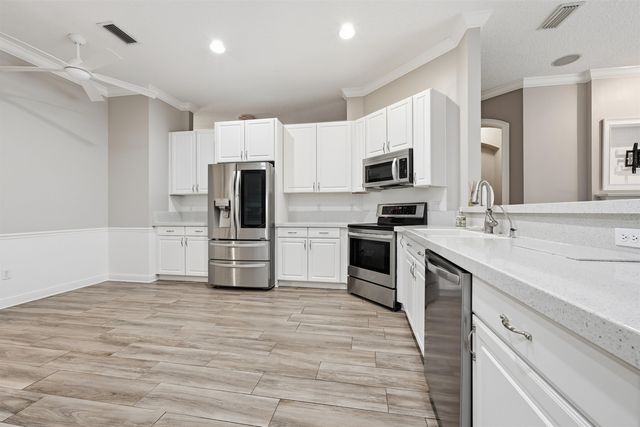 121 Edge Of Woods Rd, St Augustine, FL 32092