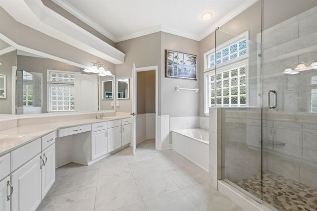 121 Edge Of Woods Rd, St Augustine, FL 32092