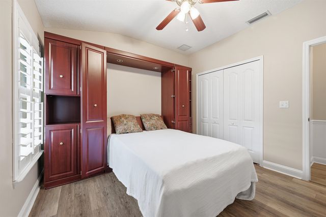 121 Edge Of Woods Rd, St Augustine, FL 32092