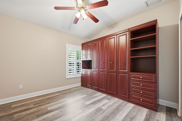 121 Edge Of Woods Rd, St Augustine, FL 32092