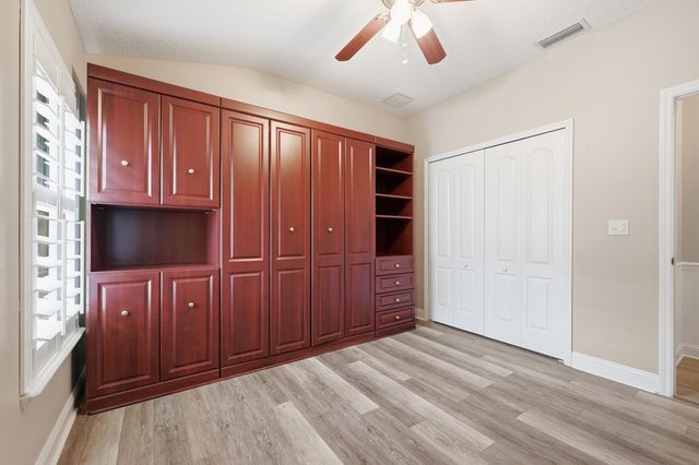 121 Edge Of Woods Rd, St Augustine, FL 32092