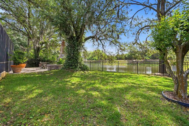 121 Edge Of Woods Rd, St Augustine, FL 32092