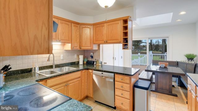 79 W BUTTONWOOD DR, Churchville, PA 18966