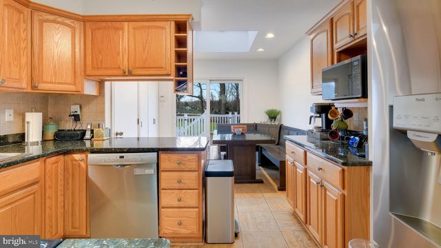 79 W BUTTONWOOD DR, Churchville, PA 18966