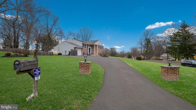 79 W BUTTONWOOD DR, Churchville, PA 18966