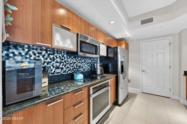 231 Riverside Dr Unit 404, Holly Hill, FL 32117