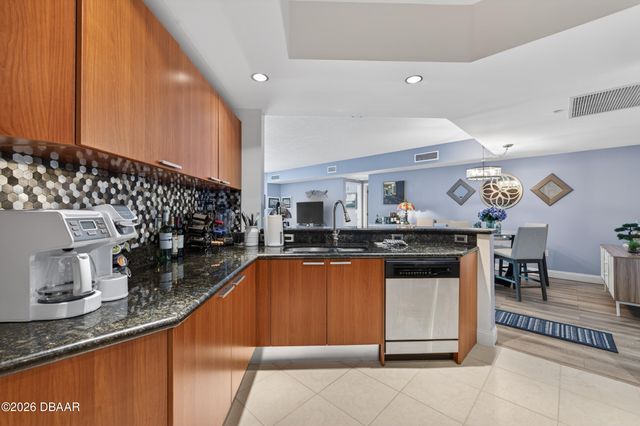 231 Riverside Dr Unit 404, Holly Hill, FL 32117