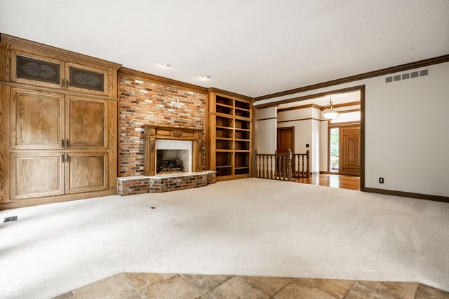 10715 Compass Court, Indianapolis, IN 46256