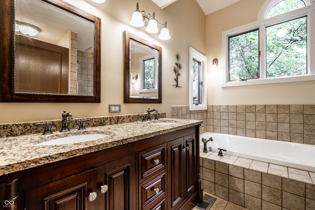 10715 Compass Court, Indianapolis, IN 46256