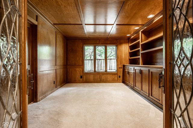 10715 Compass Court, Indianapolis, IN 46256