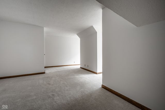 10715 Compass Court, Indianapolis, IN 46256