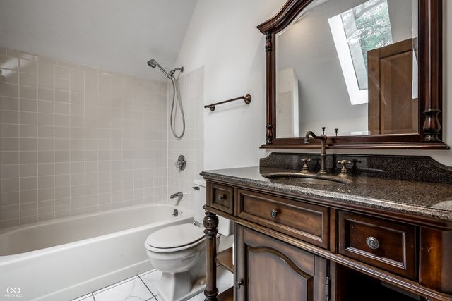 10715 Compass Court, Indianapolis, IN 46256