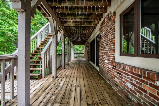 10715 Compass Court, Indianapolis, IN 46256