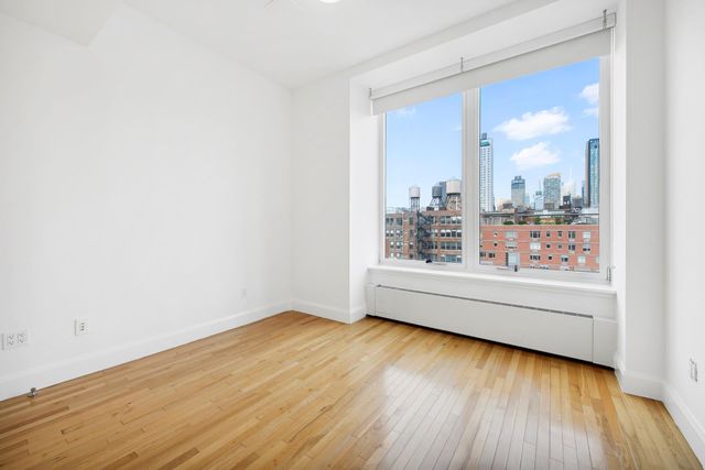 121 W 19TH Street PHF, New York City, NY 10011