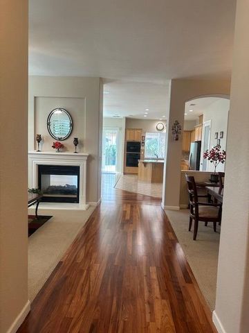 2214 Milano St, Manteca, CA 95337