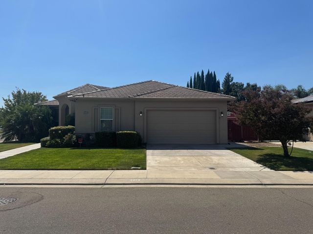 2214 Milano St, Manteca, CA 95337