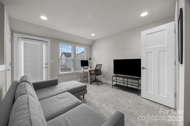 4127 Bryant Terraces Drive, Charlotte, NC 28208