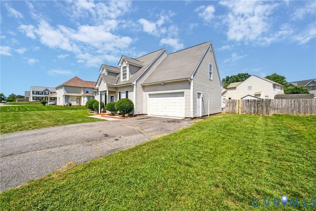 305 Perrymont Rd, Hopewell, VA 23860