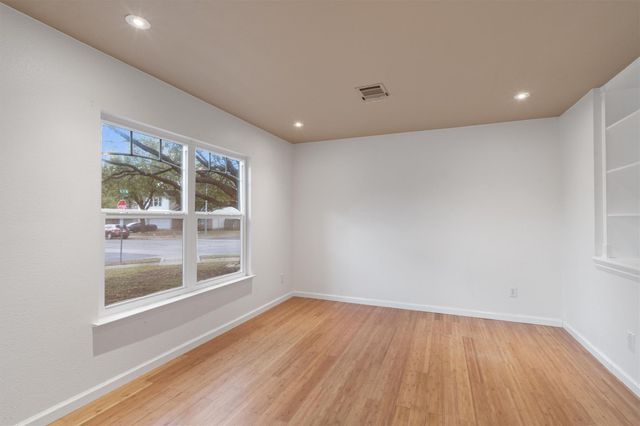 2122 Deer Creek TRL, Round Rock, TX 78665