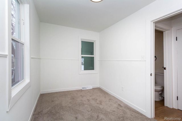 23824 Tuscany Avenue, Eastpointe, MI 48021