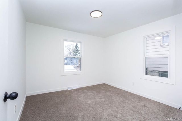 23824 Tuscany Avenue, Eastpointe, MI 48021