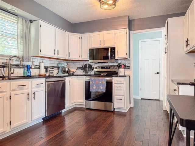 309 N Cleveland Avenue, Belton, MO 64012