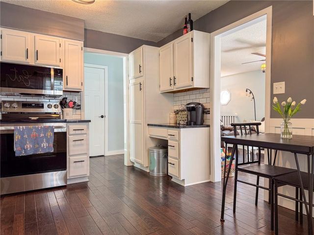 309 N Cleveland Avenue, Belton, MO 64012