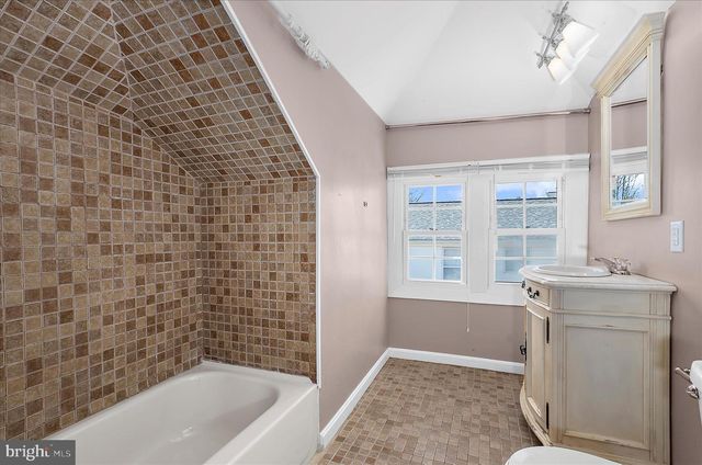 317 DORIS, Baltimore, MD 21225