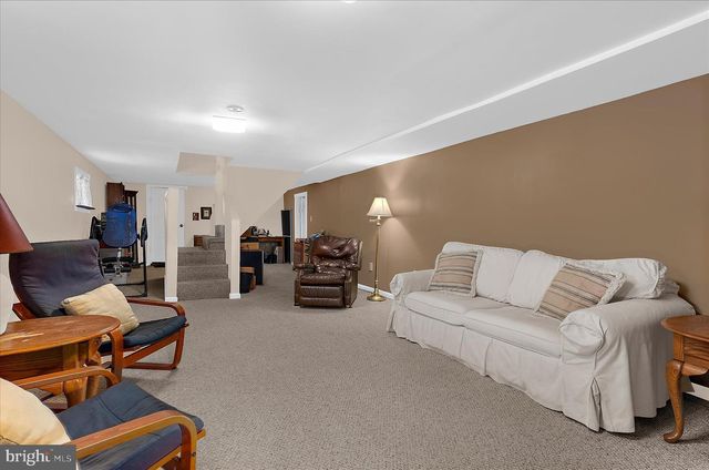 317 DORIS, Baltimore, MD 21225