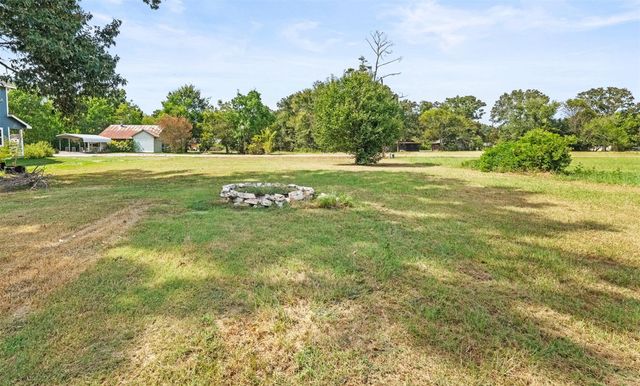 131 High Crest Drive, Point Blank, TX 77364