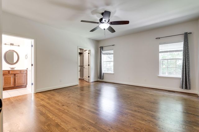 1002 Glessner DR, Spring Hill, TN 37174