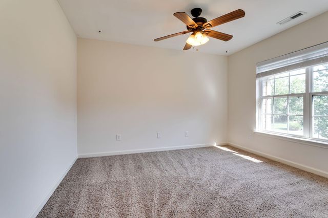 1002 Glessner DR, Spring Hill, TN 37174