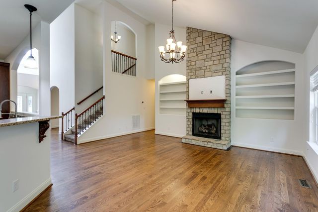 1002 Glessner DR, Spring Hill, TN 37174