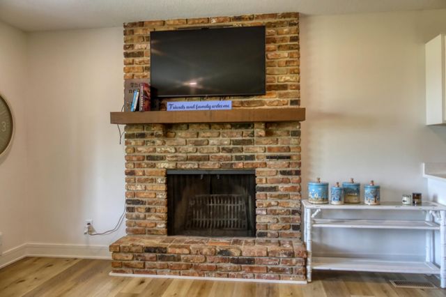 8112 N Shore Trail N, Forest Lake, MN 55025