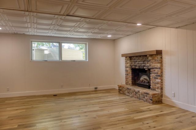 8112 N Shore Trail N, Forest Lake, MN 55025