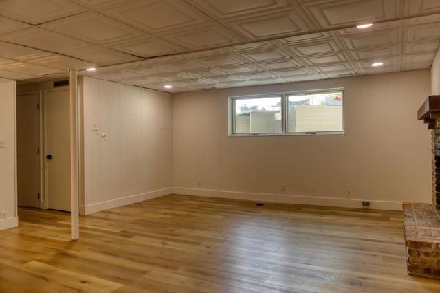 8112 N Shore Trail N, Forest Lake, MN 55025