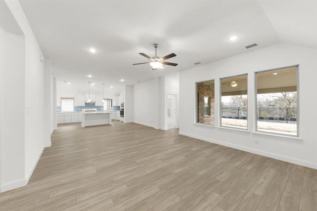 3821 Maize Avenue, Heartland, TX 75114