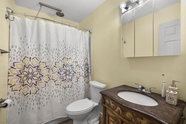 5 Yorktown Circle, Madison, WI 53711