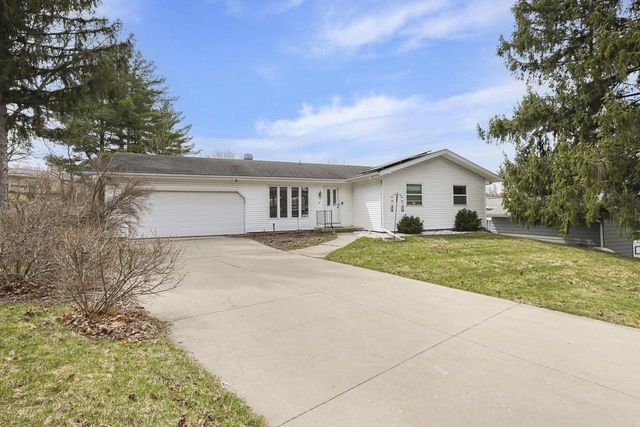 5 Yorktown Circle, Madison, WI 53711