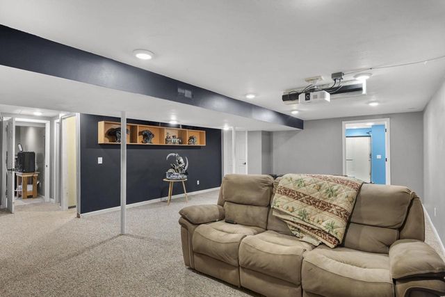 5 Yorktown Circle, Madison, WI 53711