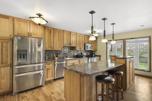 5 Yorktown Circle, Madison, WI 53711