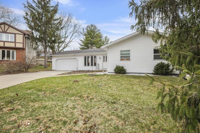 5 Yorktown Circle, Madison, WI 53711