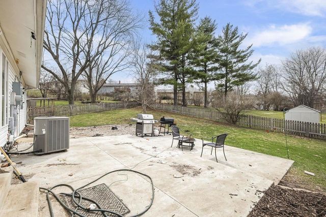 5 Yorktown Circle, Madison, WI 53711