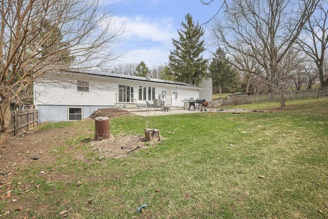 5 Yorktown Circle, Madison, WI 53711