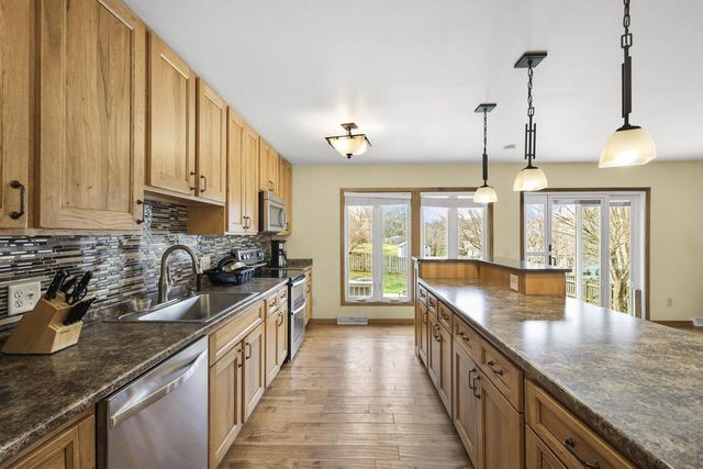 5 Yorktown Circle, Madison, WI 53711