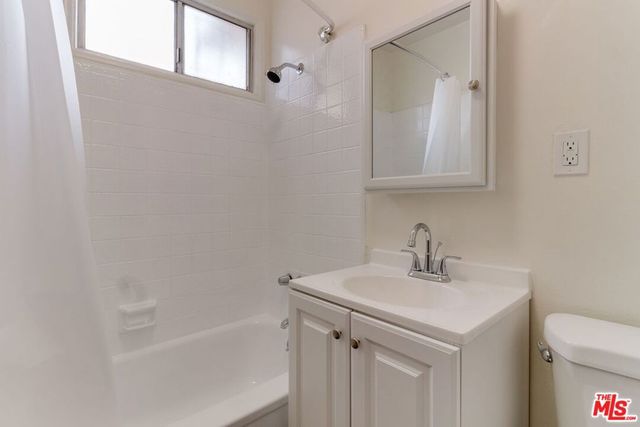 4360 Mclaughlin Avenue, Los Angeles, CA 90066