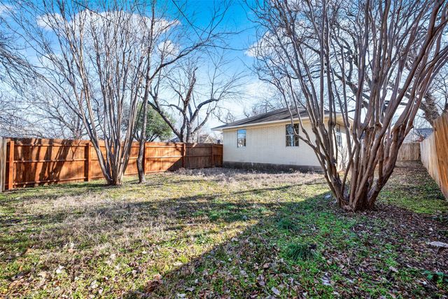 1205 N Bradley Street, Mckinney, TX 75069