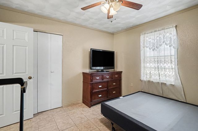 6620 Atha Drive, Dallas, TX 75217