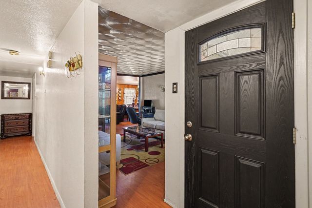 6620 Atha Drive, Dallas, TX 75217