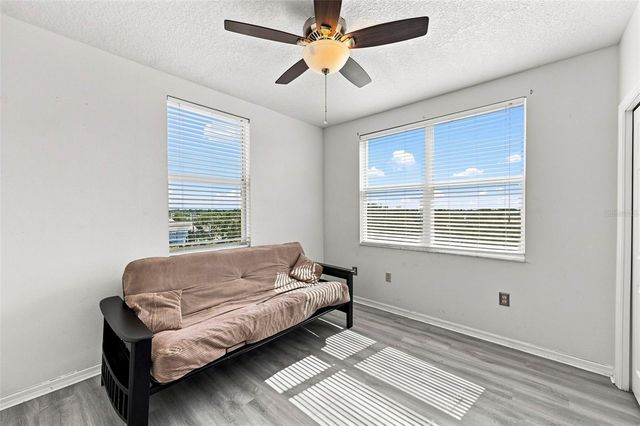 960 STARKEY ROAD 3501, Largo, FL 33771